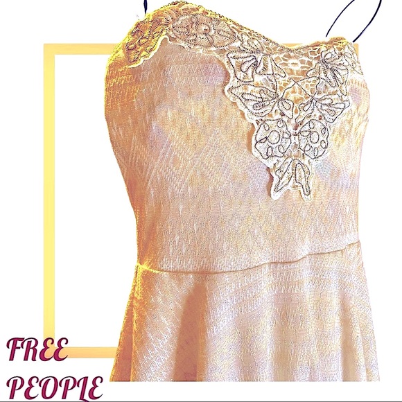 FREE PEOPLE BRAND SIZE LARGE STRAPLESS BOHO CHIC Mini Dress. Strands of color - Picture 6 of 14